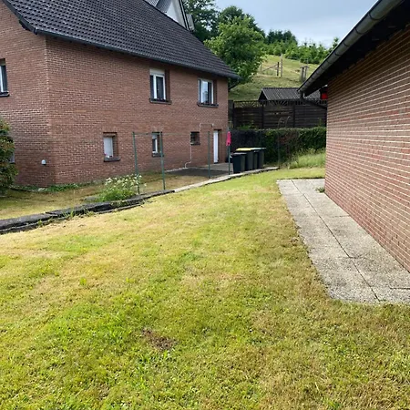 Holiday home Fusslaeufig Vom Biggesee *